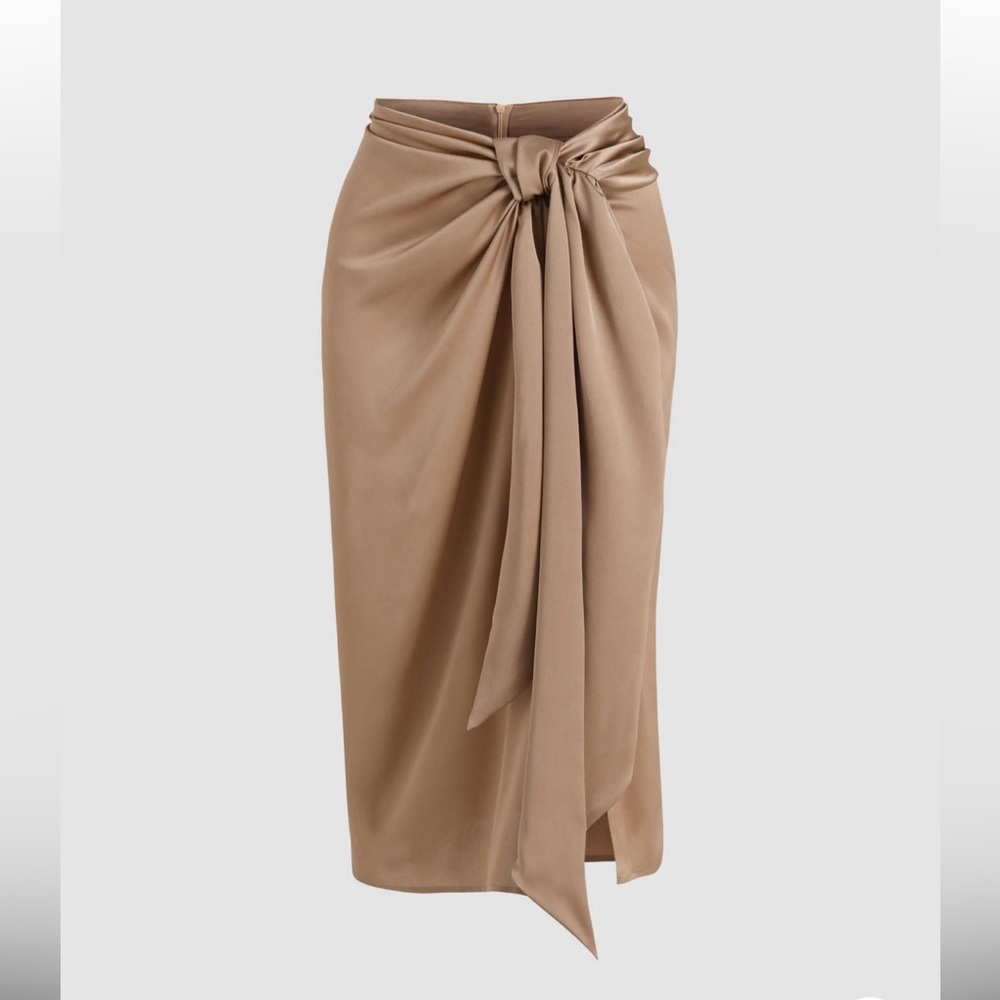 CIDER Beige Midi skirt (small)